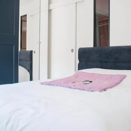 Charming Apt 5 Min From The Parc De Belleville! Appartamento Parigi